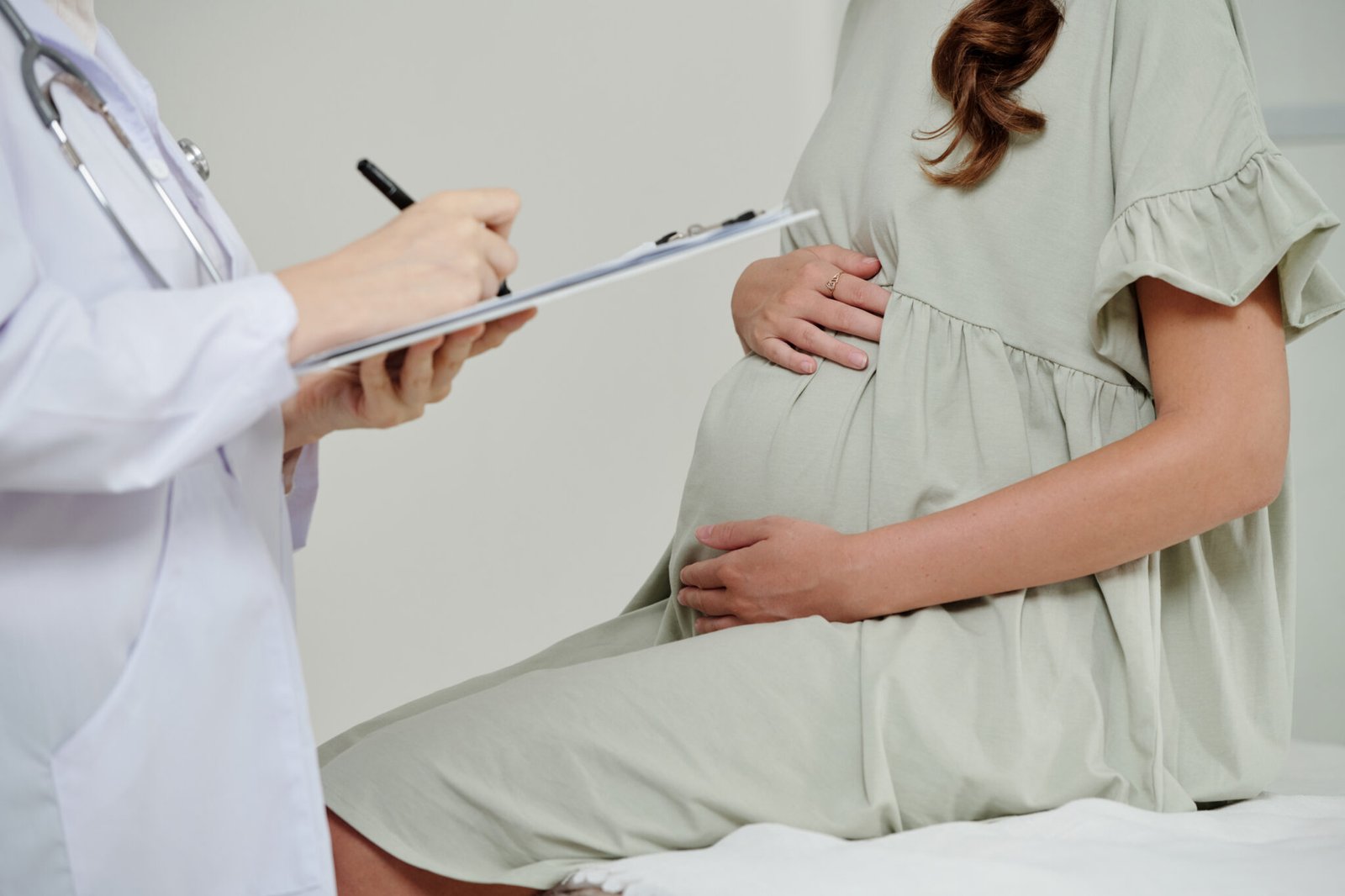 Obstetrician in Kanakapura Road: Trusted Pregnancy Care Near You