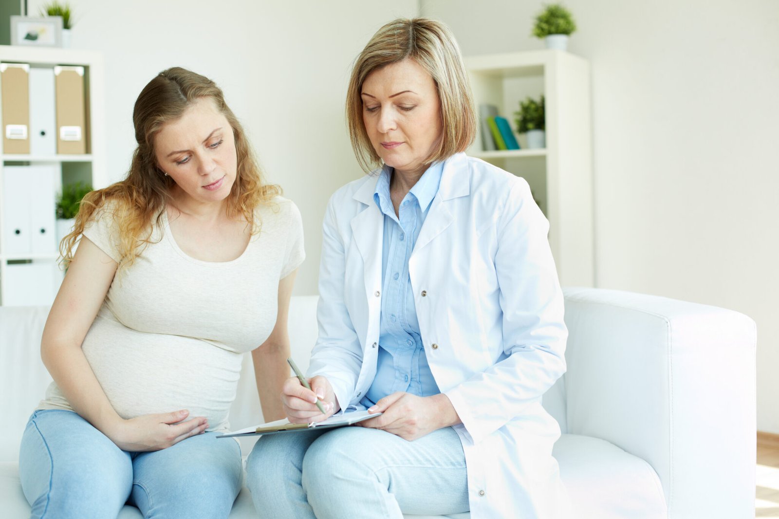 High Risk Pregnancy Doctor in Kanakapura Road: Expert Care at Miraya Clinic